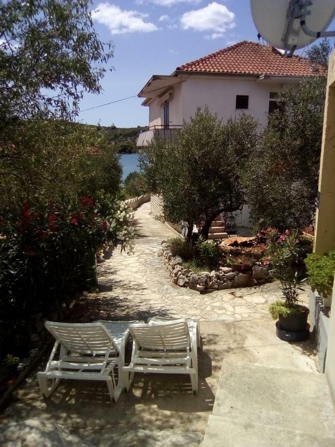 Holiday Home Zeljana Kaprije Esterno foto